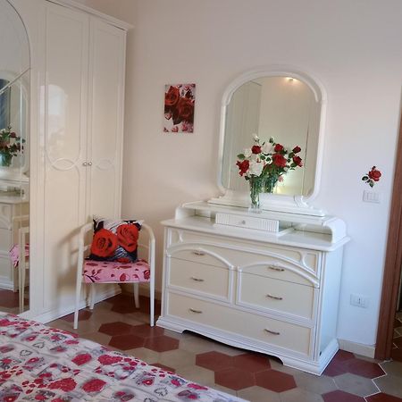 Appartamento Vacanze Le Rose Bosa Buitenkant foto
